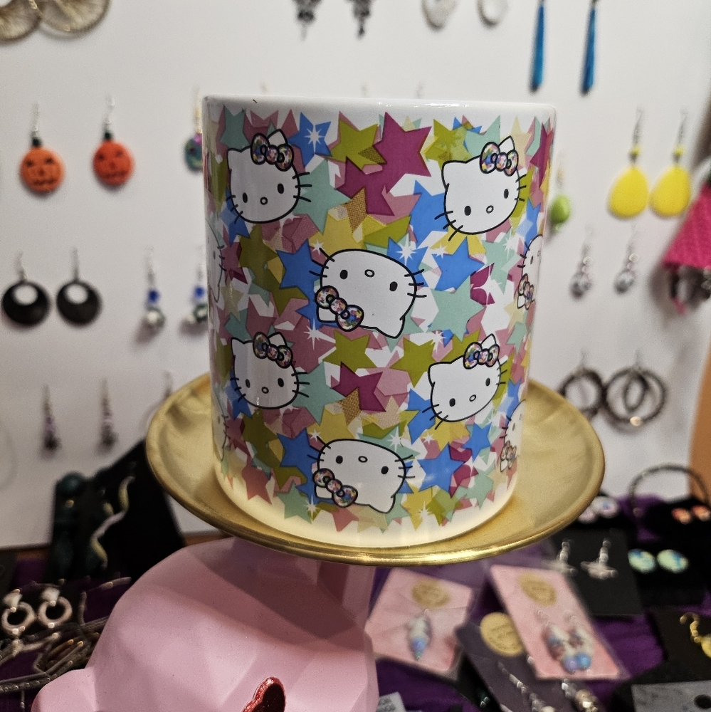 ๐ป ๐ Hello Kitty Mug โ๏ธ - Picture 2 of 6